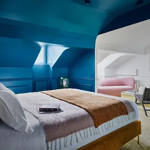 Halcyon Days Appartement